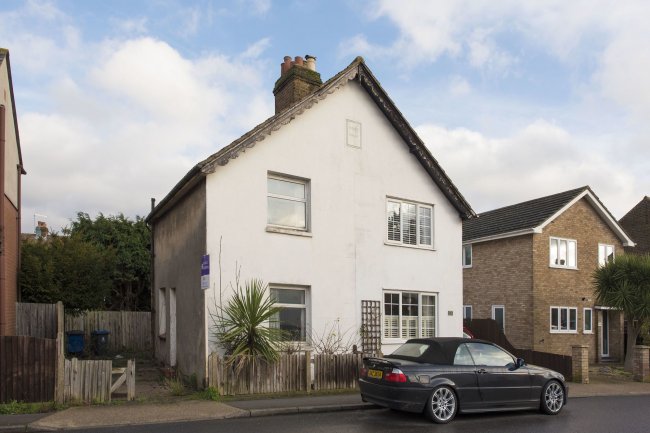 94 Clayton Road,
Hook,
Chessington,
Surrey,
KT9 1NJ 8