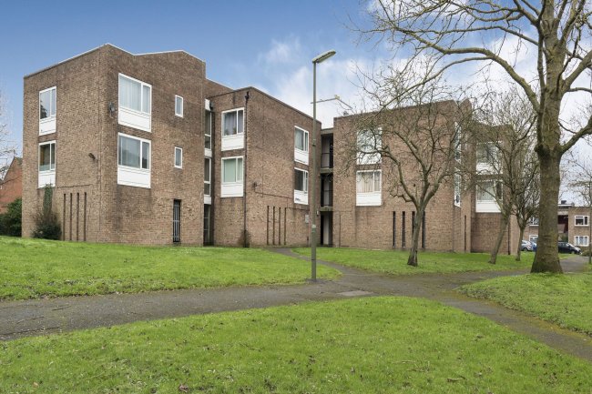 208 Shackleton Court 
Whitley Close
Stanwell
Middlesex
TW19 7DF 1