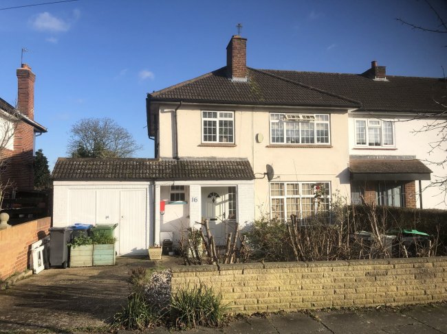 16 Bowness Crescent
Kingston Vale,
London,
SW15 3QW 5