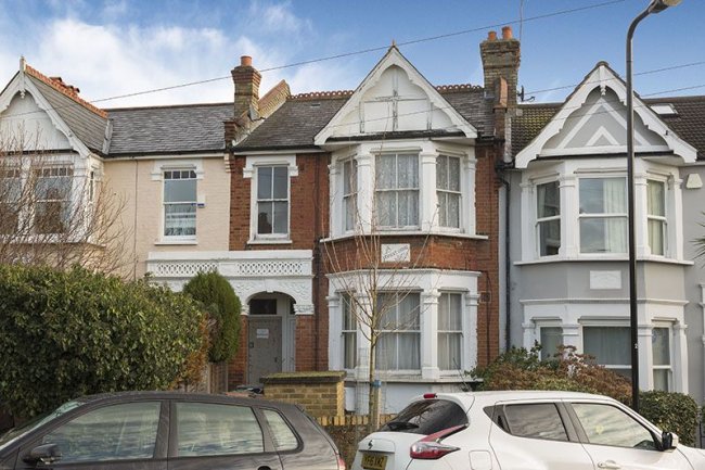 3A Preston Avenue
Highmans Park
London
E4 9NL 10