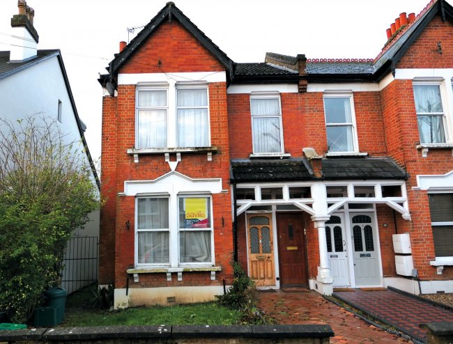 23A Samos Road,
Penge, 
London,
SE20 7UQ 3