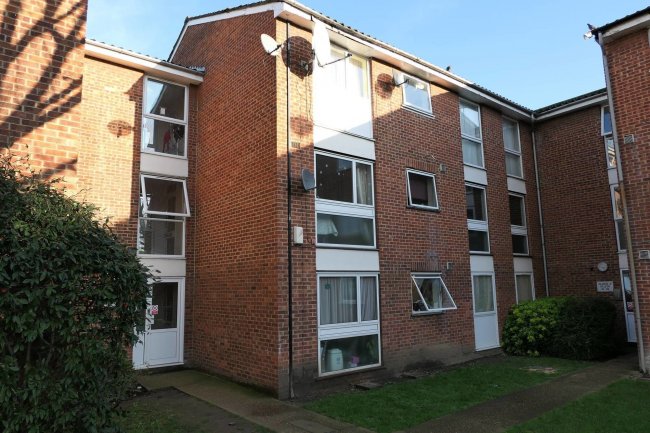 43 Meads Court
38 Carnarvon Road,
Stratford,
London,
E15 4LB
 4