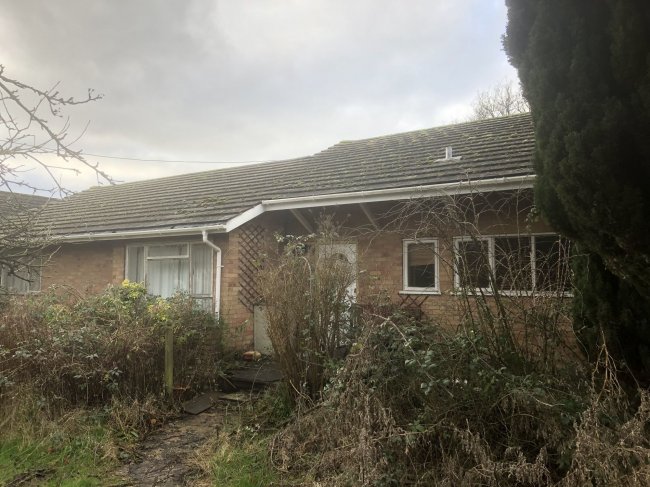 Willows End,
Cumley Road,
Toot Hill,
Ongar,
Essex
CM5 9SJ
 2