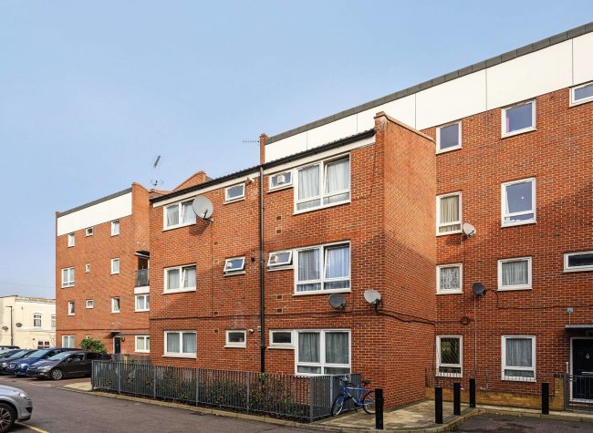 92 Oban Street,
Poplar,
London,
E14 0HZ
 2