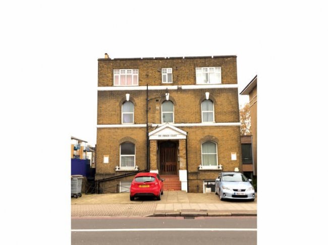 1 Manor Court,
Seven Sisters Road,
Finsbury Park,
London,
N4 2PW 1