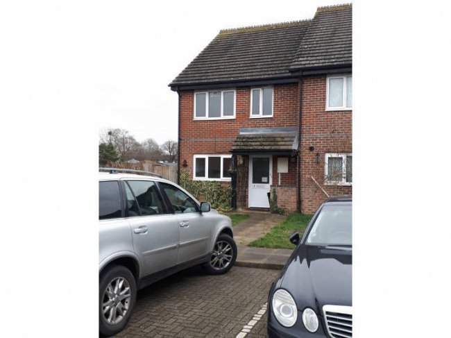 3 Stannet Way,
Wallington,
Surrey,
SM6 8BE
 10