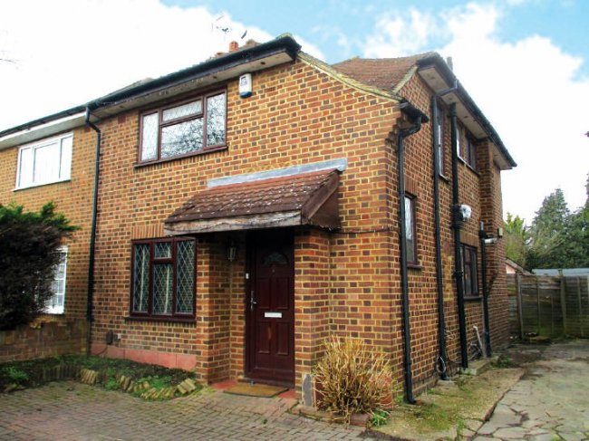 21 New Peachey Lane, Uxbridge, Middlesex UB8 3SU  8