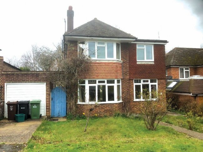 40 Ridge Avenue, Harpenden, Hertfordshire AL5 3LT 7