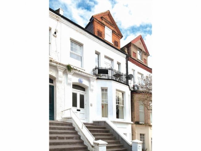 First and Second Floor Flat, 7 Hazelmere Road, Kilburn, London NW6 6PY 2