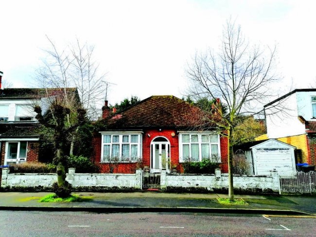 21 Rural Way, Streatham, London SW16 6PF 5