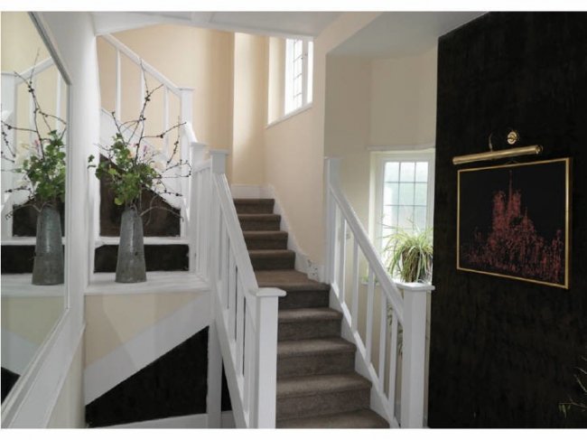 Flat 5, 24 Great North Road, Highgate, London N6 4LU 9