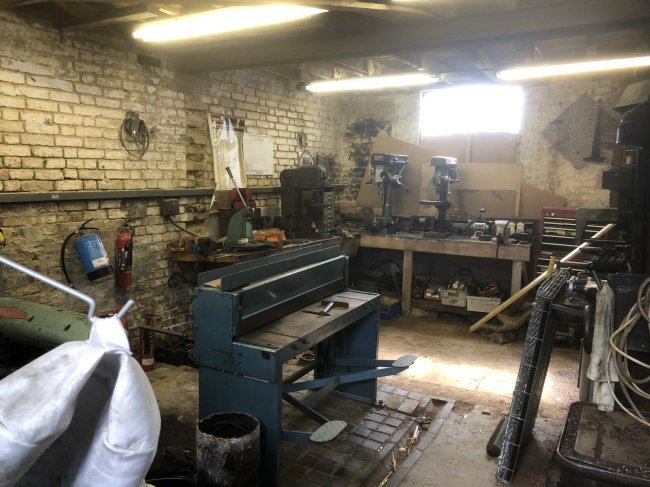 Workshop Unit rear of 12/13 Mill Lane, Carshalton, Surrey SM5 2JY 5