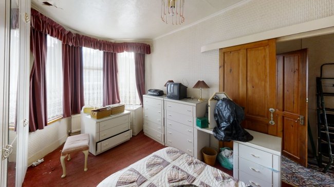 37 Leonard Road, Chingford, London E4 8NE 10