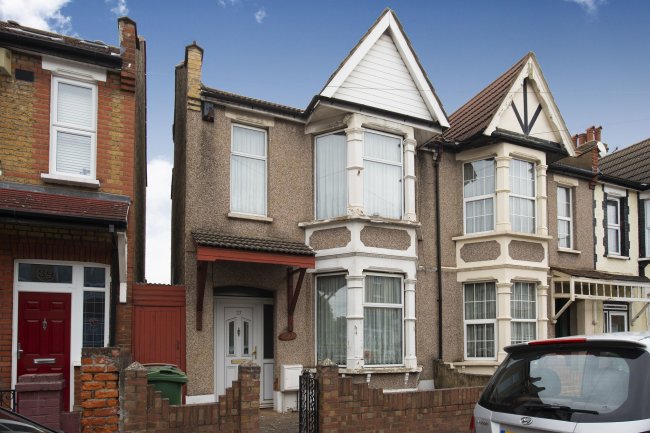 37 Leonard Road, Chingford, London E4 8NE 10