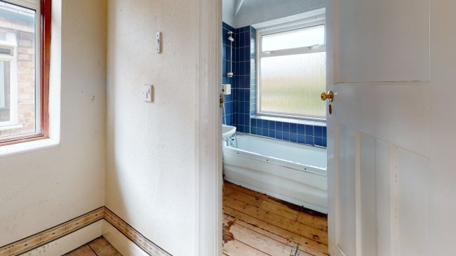 72 Wood End Gardens, Northolt, Middlesex UB5 4QL 2