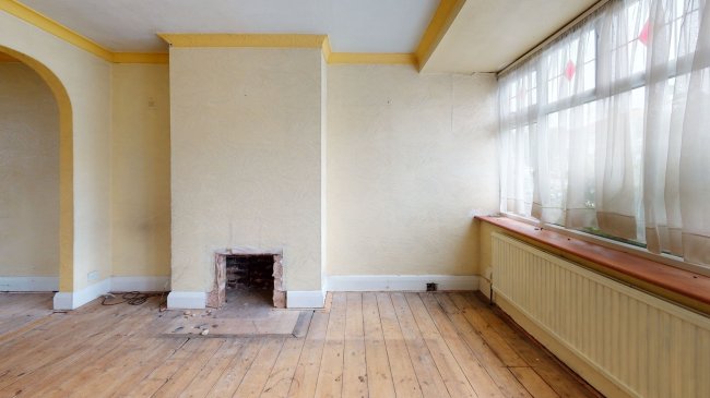 72 Wood End Gardens, Northolt, Middlesex UB5 4QL 2