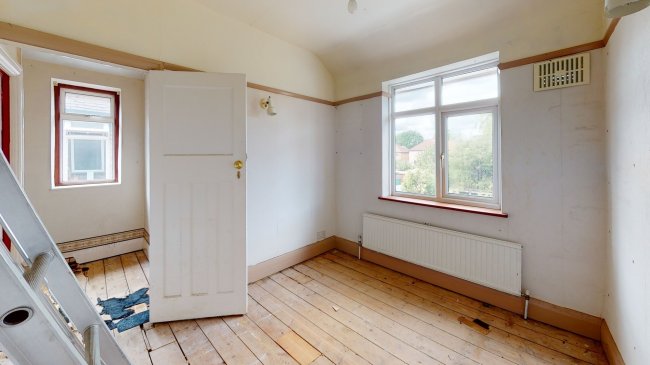 72 Wood End Gardens, Northolt, Middlesex UB5 4QL 2