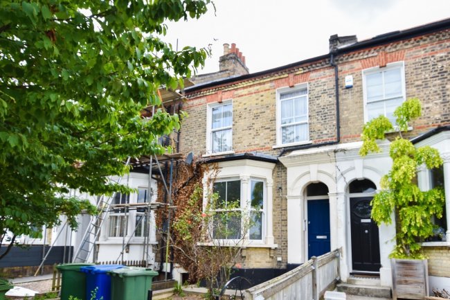 148B Upland Road, East Dulwich, London SE22 0DQ  8