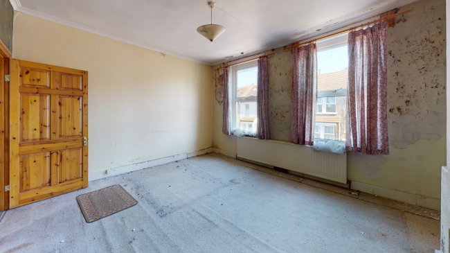 5 Walpole Road, Colliers Wood, London SW19 2BZ 5