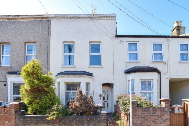 5 Walpole Road, Colliers Wood, London SW19 2BZ 5