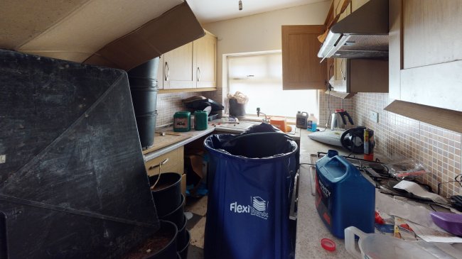 12 Grange Park Avenue, Runcorn, WA7 5UU 1