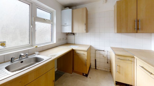 6 Courtauld Close, Thamesmead, London SE28 8RH 9