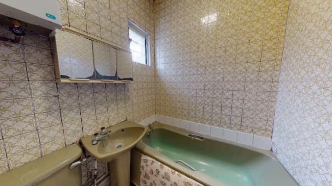 20 Mafeking Avenue, Twickenham, Middlesex TW8 0NH 1