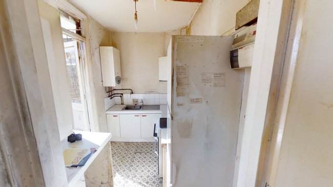 2 Kendal Place, Upper Richmond Road, Putney, London SW15 2QZ 3