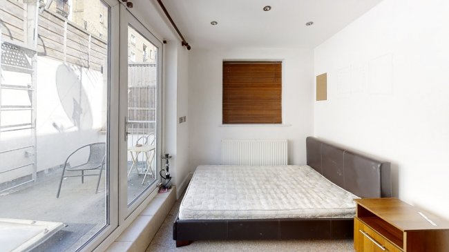 23 Oswin Street, London SE11 4TF 4