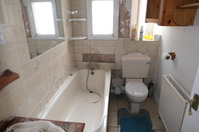 41 Rathfern Road, Catford, London SE6 4NJ 6