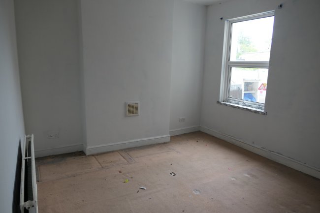 41 Rathfern Road, Catford, London SE6 4NJ 6