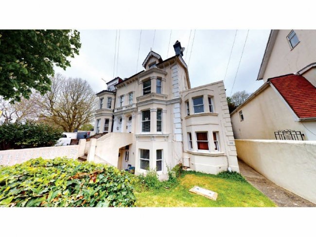 Flat 5, 23 Springfield Road, Brighton, East Sussex BN1 6DF 7