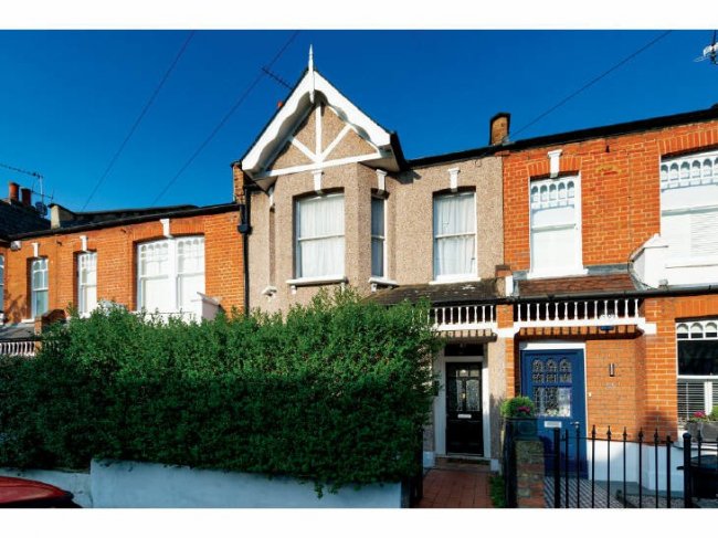 67 Heythorp Street, Southfields, London SW18 5BS 9