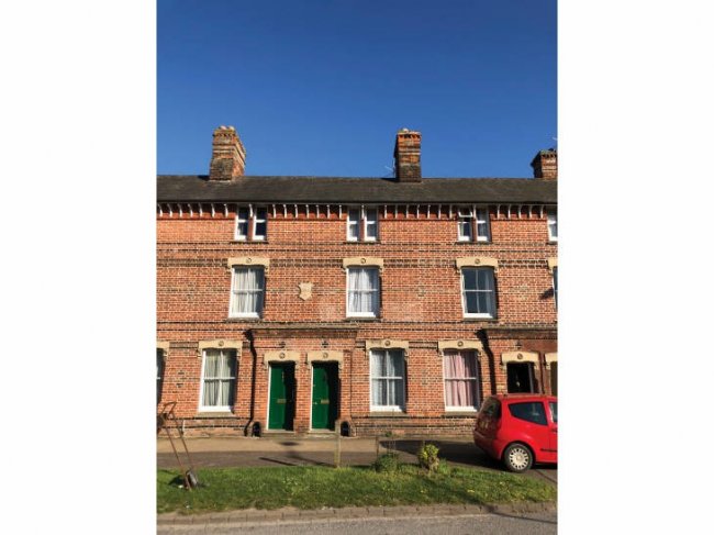 5 Chestnut Terrace, Hall Street, Long Melford, Sudbury, Suffolk CO10 9JE 6