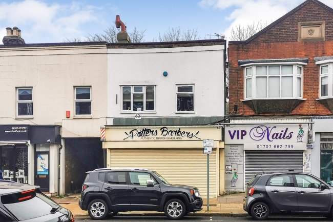 62/62a High Street, Potters Bar, Hertfordshire EN6 5AB
 7