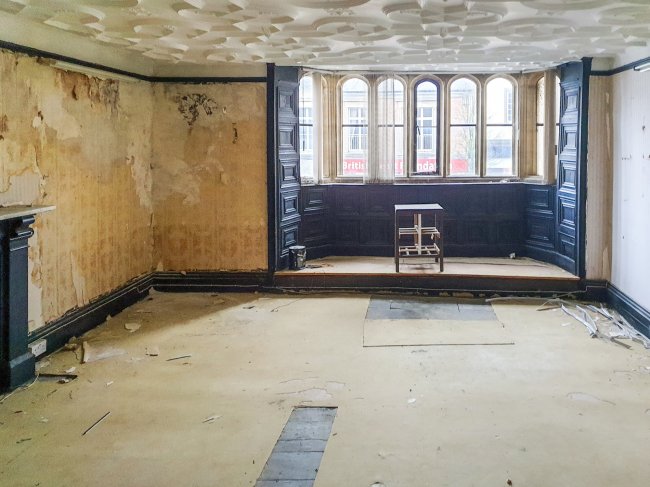 9 Fore Street, Chard, Somerset, TA20 1PH 1