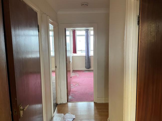 Flat 29, Century House, 245 Streatham High Road, Streatham, London, SW16 6ER
 8