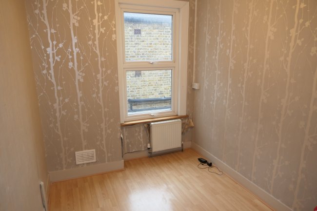 11A Renmuir Street, Tooting, London SW17 9SR  4