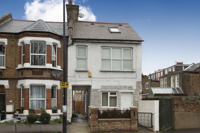 1a Dorchester Grove, London, W4 2LD 5