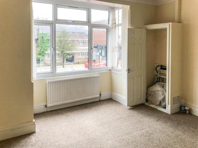 51C High Street, Dunstable, LU6 3SF 2