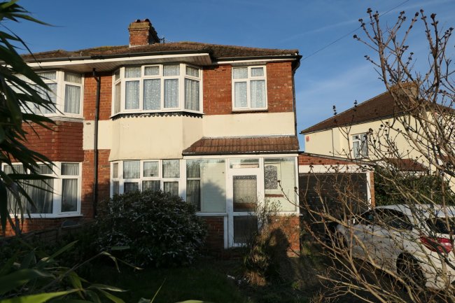 23 North Farm Road, Lancing, West Sussex, BN15 9BT 10