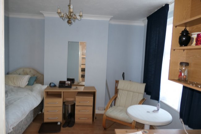 23 North Farm Road, Lancing, West Sussex, BN15 9BT 10