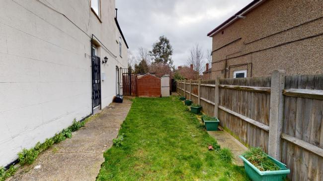 102 Charlemont Road, East Ham, London, E6 6HE 4