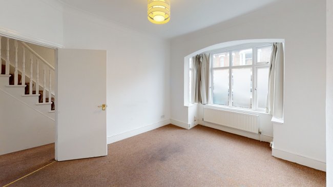 3 Fernbrook Crescent, Lewisham, London SE13 5NJ
 3