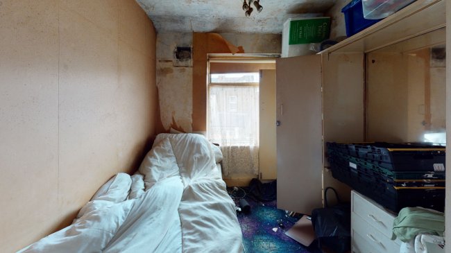 9 Parkstone Road, Walthamstow, London E17 3JA
 5