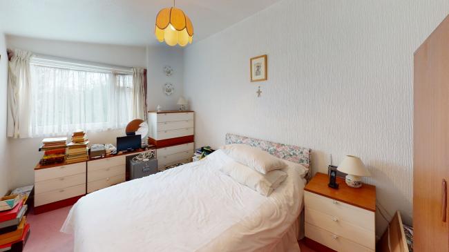 44 Berkeley Court, Ham View, Croydon CR0 7XA
 8