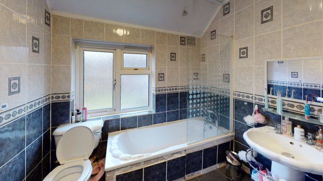 2 Brooklands Road, Thames Ditton KT7 0ET 8