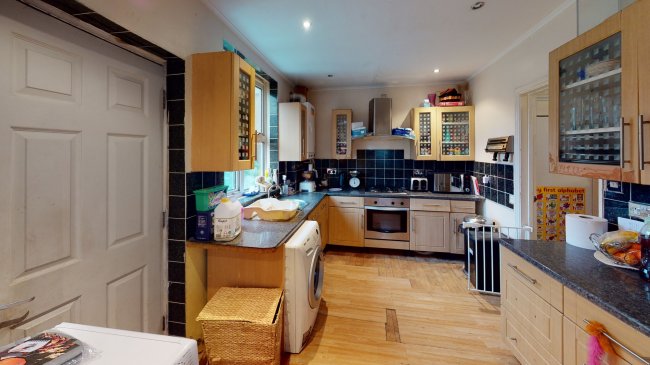 2 Brooklands Road, Thames Ditton KT7 0ET 8