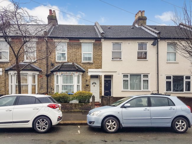 19, Woodcroft Road, Thornton Heath, Surrey CR7 7HB
 7