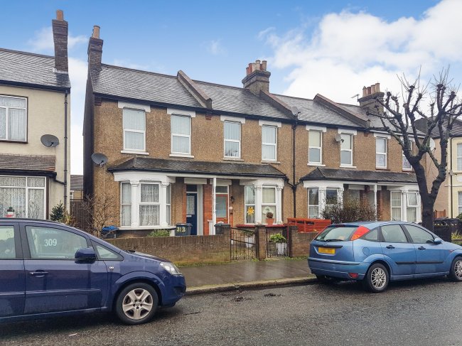 311, Morland Road, Croydon, Surrey CR0 6HF
 8